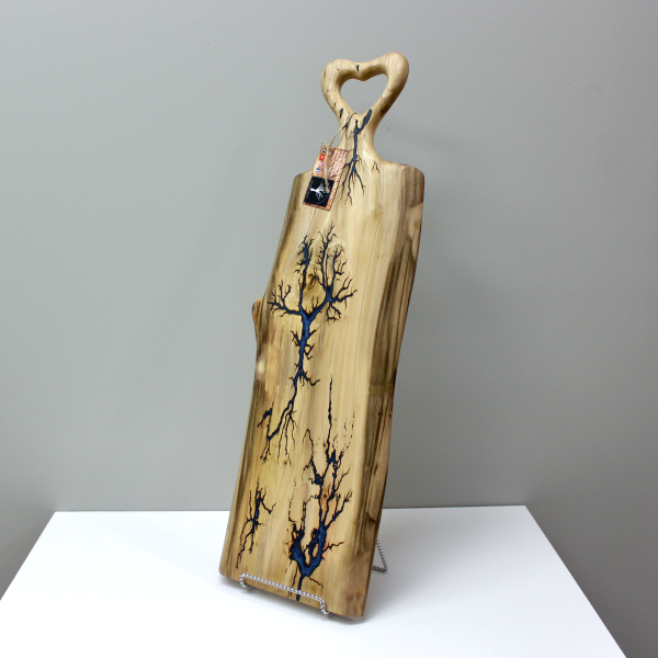 Poplar Board with Blue Resin & Heart-Shaped Handle (TS95) - Image 3