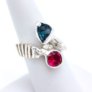 Sterling Silver Ring - "Ladder" Design - Tri London Blue, Rnd MM Ruby, (24019RS)