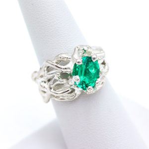 Sterling Silver Ring - "Free Form" Design - MM Oval Emerald (25013RS)