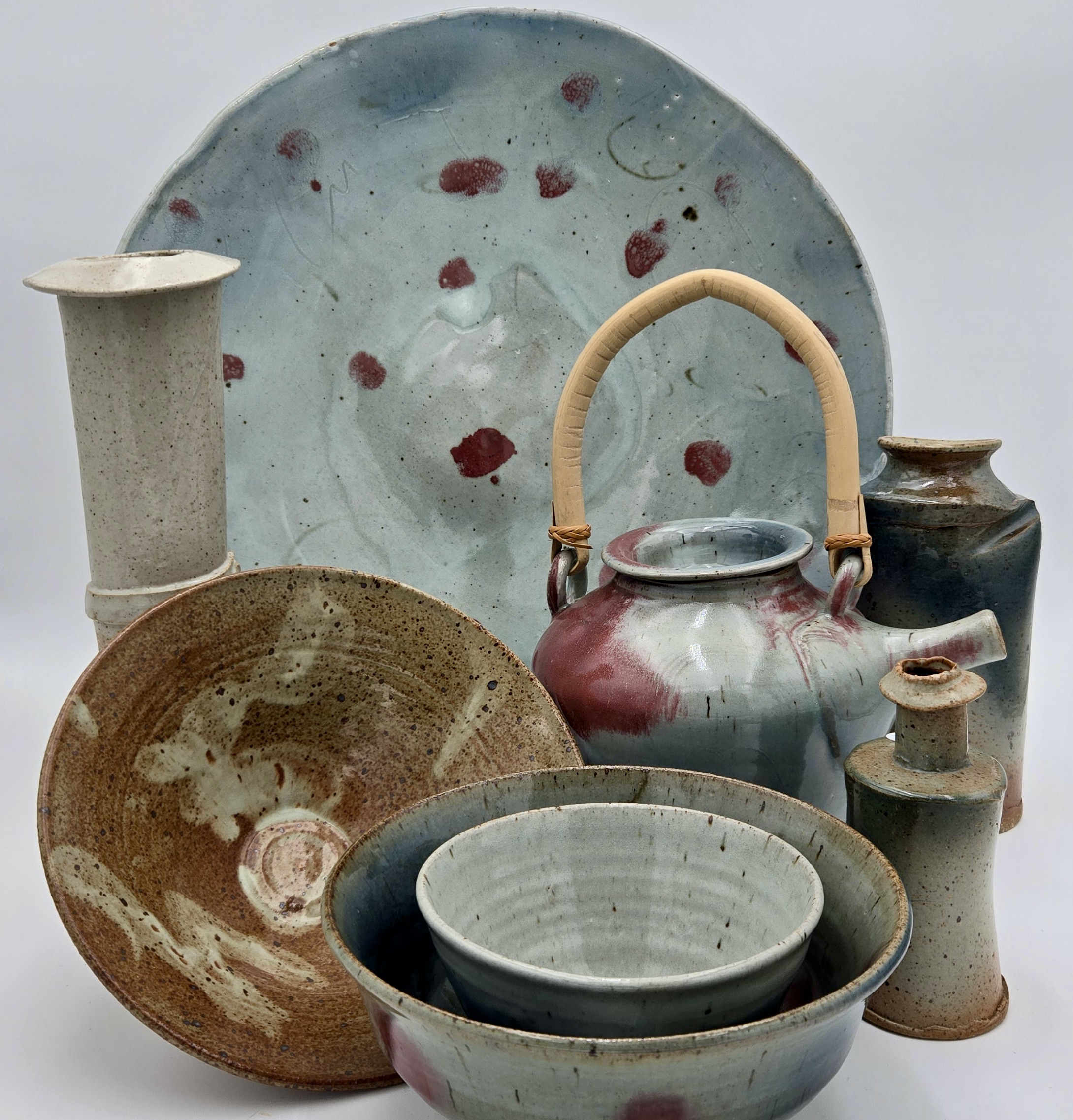 Final Selection of Pottery Sale - From the Estate of Traudi Thornton